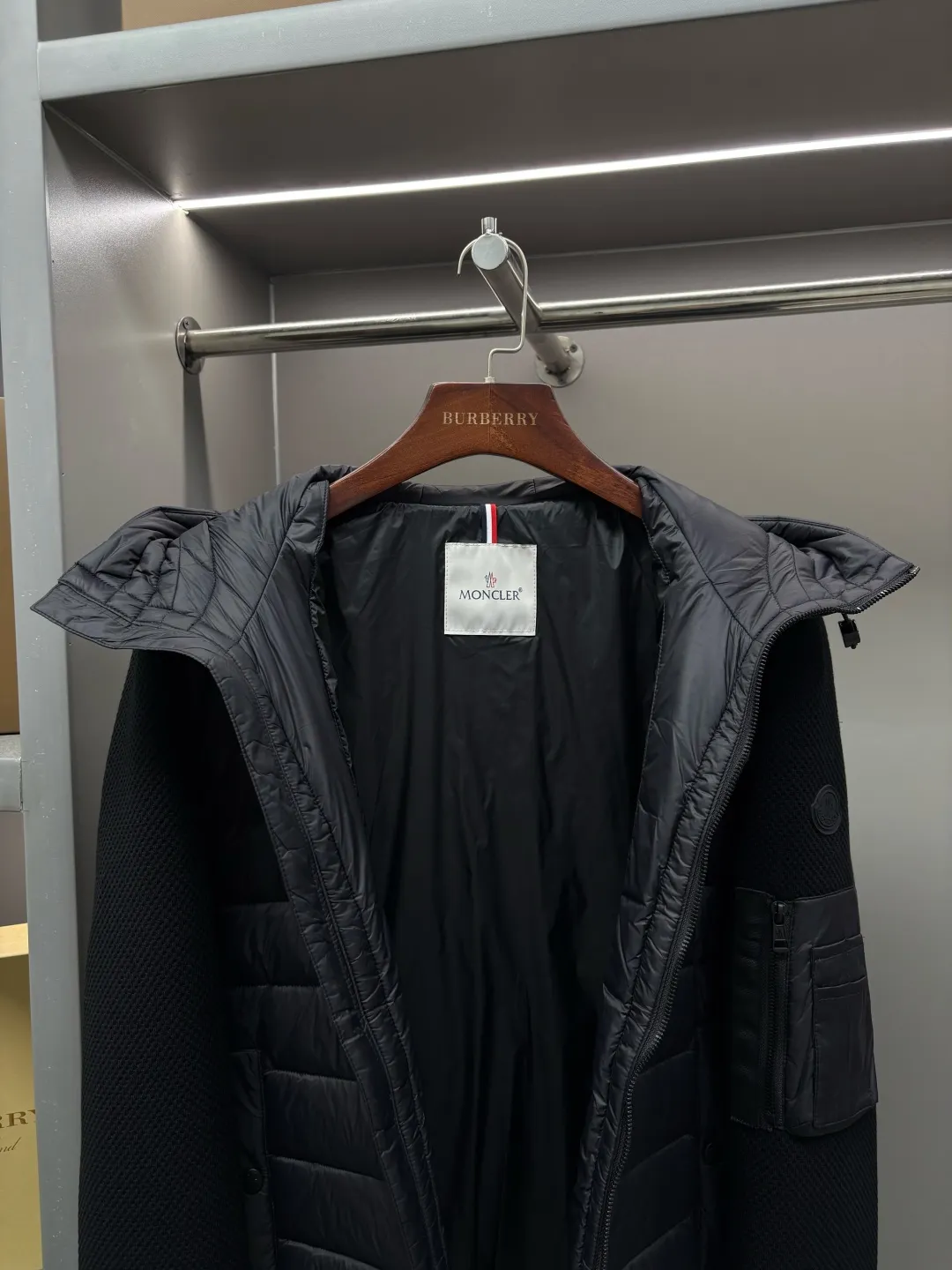 Moncler Same Style ， 。 95 。 ， ， 。 。 •Micro chic • • • • • • logo Sizes：M-XXXL